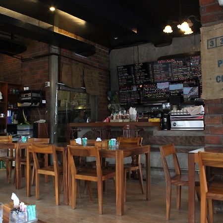 Coffee Mania House Phuket Exterior photo